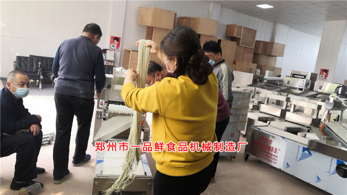 客戶設備調試中